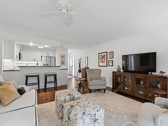 4th image of 5172 Green Meadow Rd #83