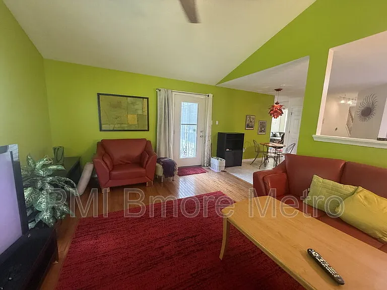 9616 Watts Rd — Photo 7