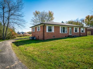 826 Gentry Ave, Smithville, TN 37166