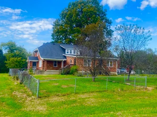 250 E Joe B Hall Ave, Shepherdsville, KY 40165