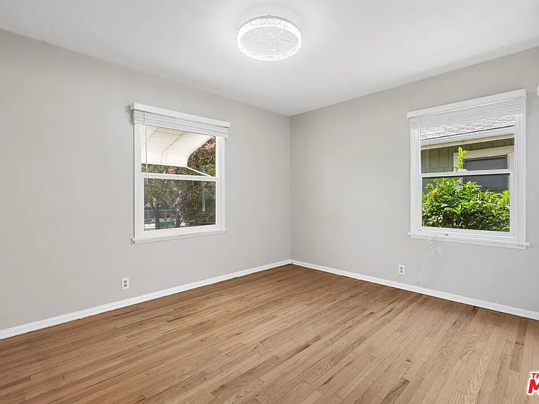 815 Crestmoore Pl — Photo 11
