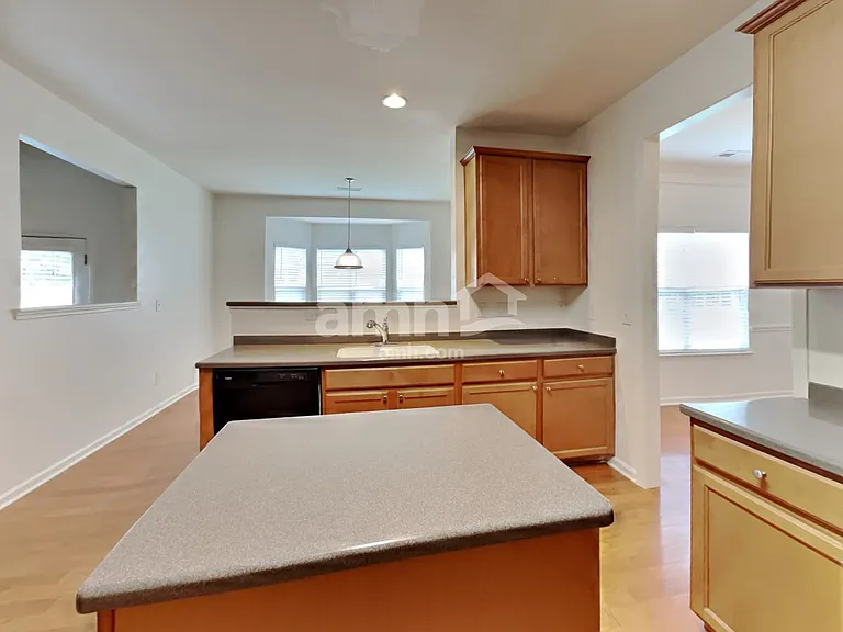 5818 Parkstone Dr — Photo 5