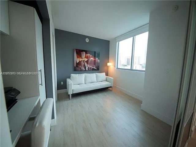 92 SW 3rd St #1801 — Photo 14