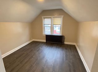 1122 S 17th St, Milwaukee, WI 53204