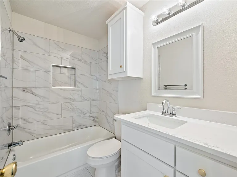 5718 Cancun Dr — Photo 19