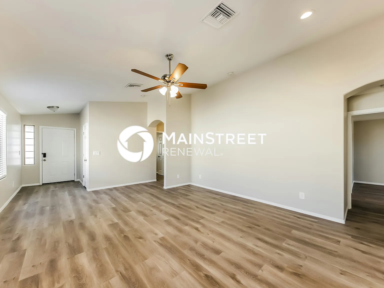 4506 N 22nd Ave — Photo 3