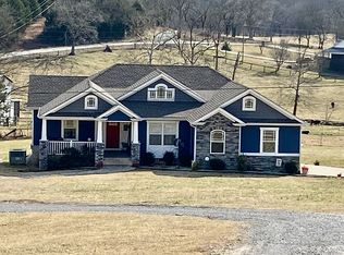 400 Woodmore Hollow Ln, Hartsville, TN 37074