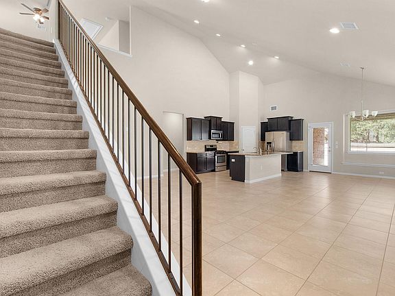5th image of 2437 Lyla Ln