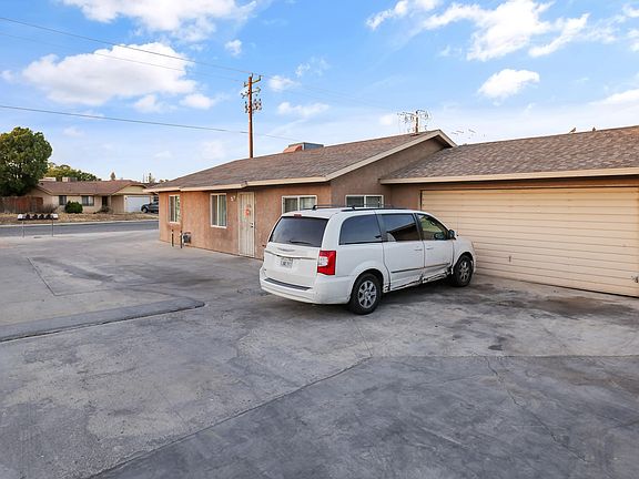 4th image of 409 E Warren Avenue