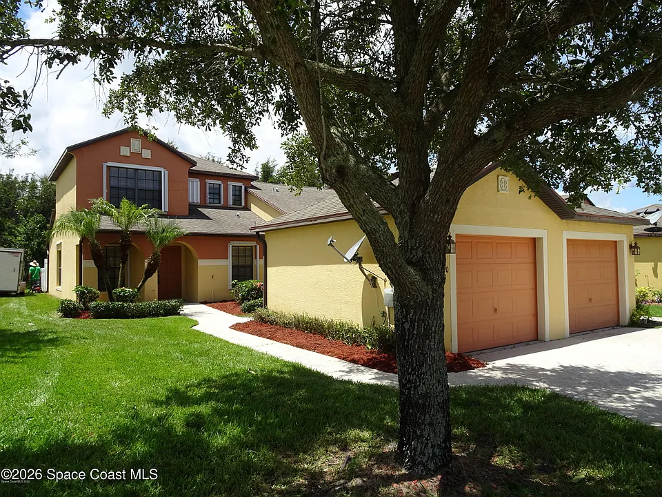 1120 Luminary Cir #101