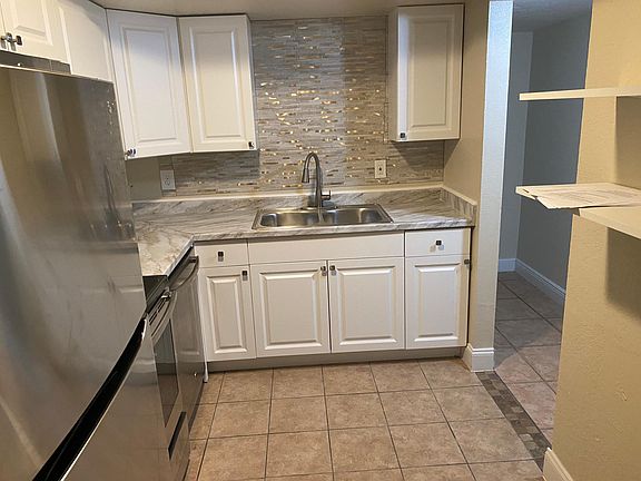 5th image of 3704 Broadway APT 121