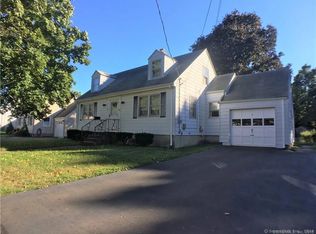 106 Colonial Dr, Hamden, CT 06518