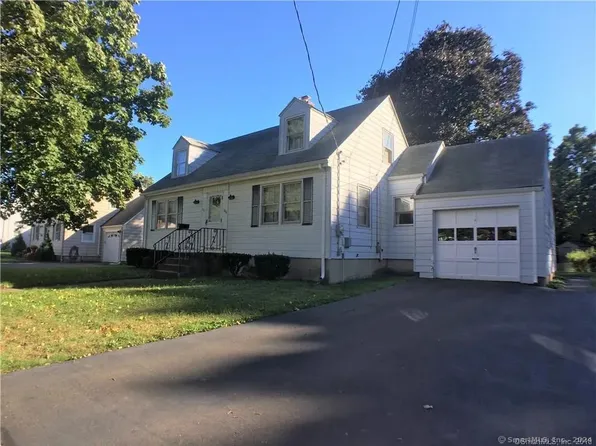 106 Colonial Drive, Hamden, CT 06518