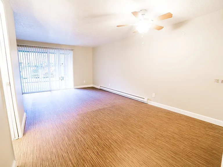 11900 SW Allen Blvd — Photo 5