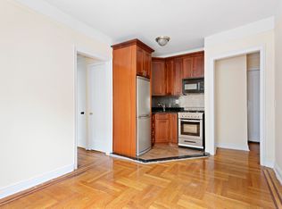 414 W 44th St APT 2C, New York, NY 10036