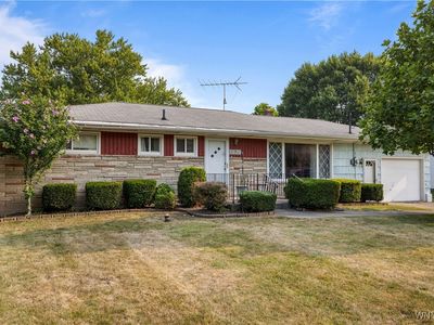 7620 Saint Joseph Rd, Niagara Falls, NY, 14304