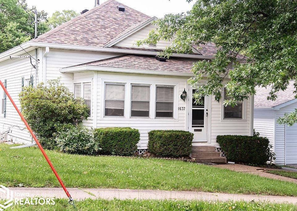 1st image of 1637 Locust St