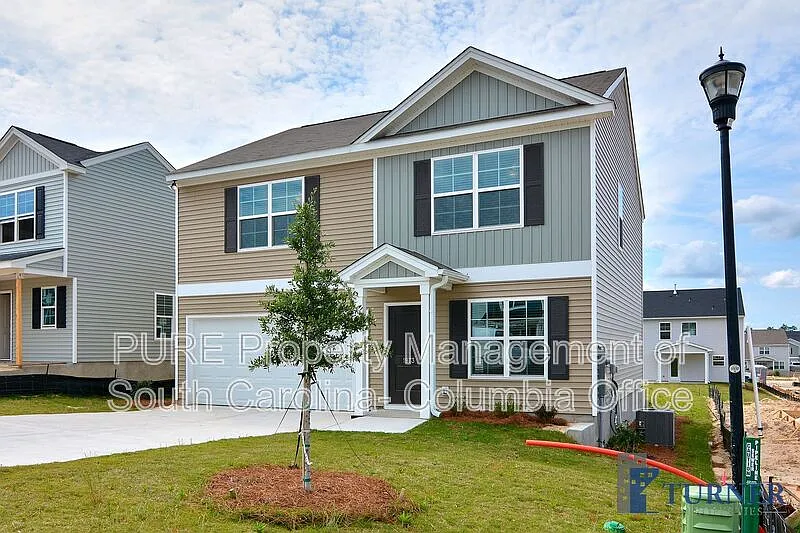 4 bed, 2.5 bath, 1772 sqft, $1,995 — Photo 3