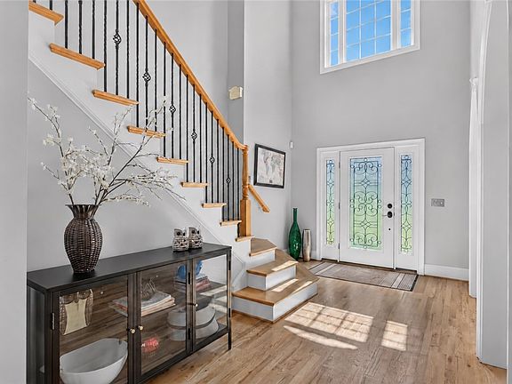 4th image of 107 Rivendell Dr