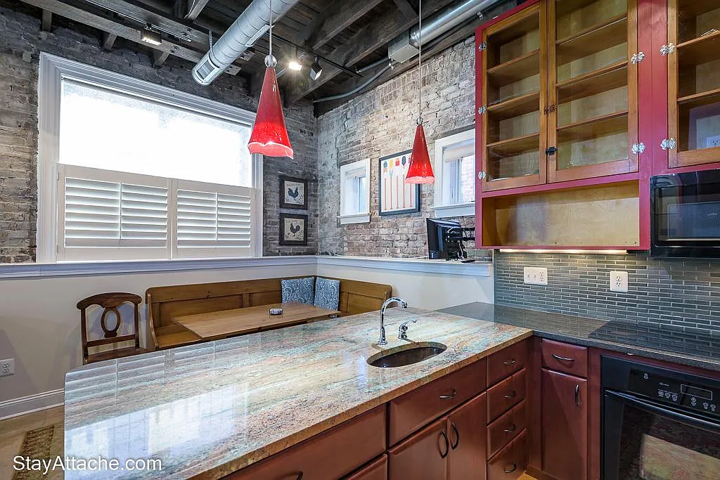 3 bed, 1700 sqft, $7,500 — Photo 2