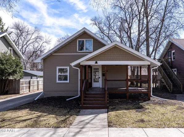 1125 Walnut St, Grand Forks, ND 58201