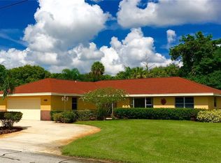 8846 SW Cherry Ln, Stuart, FL 34997