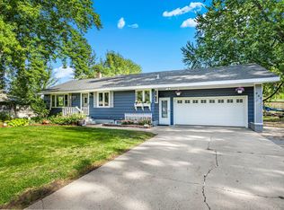 944 Spruce Dr, Saint Cloud, MN 56303