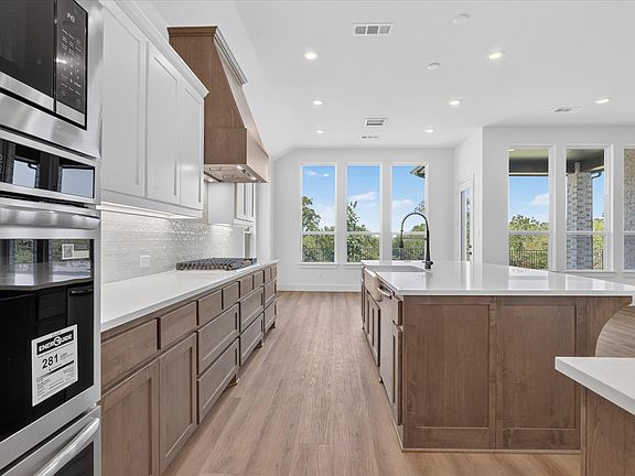 5th image of 1025 Pelotazo Ave