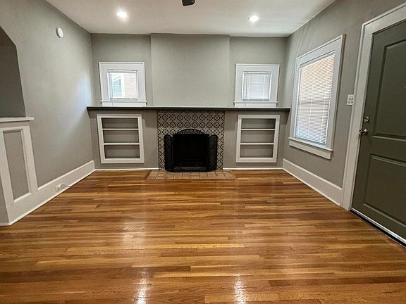 4th image of 2712 Aurora Ave