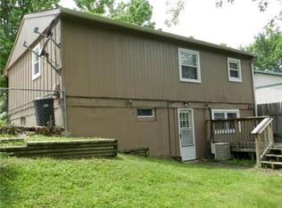 437 N 83rd Pl, Kansas City, KS 66112