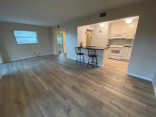 1st image of 15 Cristina Ct