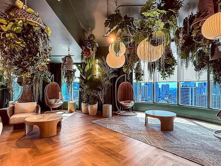 Building's Lounge