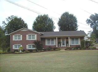 415 E Union St, Gleason, TN 38229