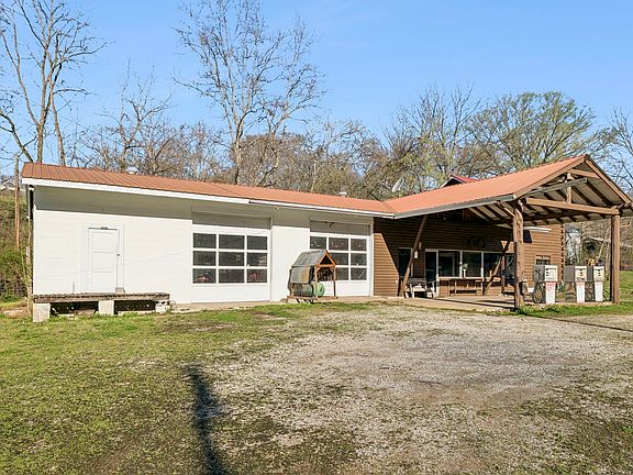 4th image of 852 Highway 100 W