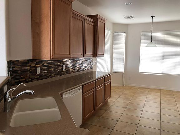 5th image of 31755 N Poncho Ln