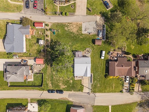 5th image of 204 Buckels Ave