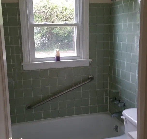 1806 Watts Ln — Photo 3