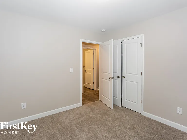 145 McKinnon Ave NE — Photo 17