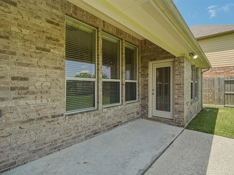 2506 Barton Springs St — Photo 22