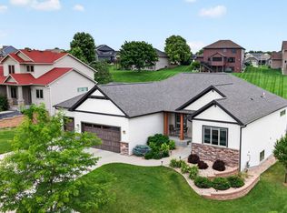 1936 Kerry Dr NE, Rochester, MN 55906
