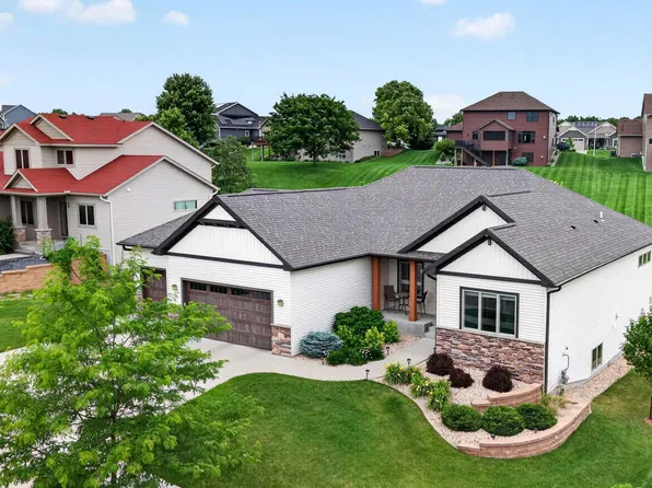1936 Kerry Dr NE, Rochester, MN 55906