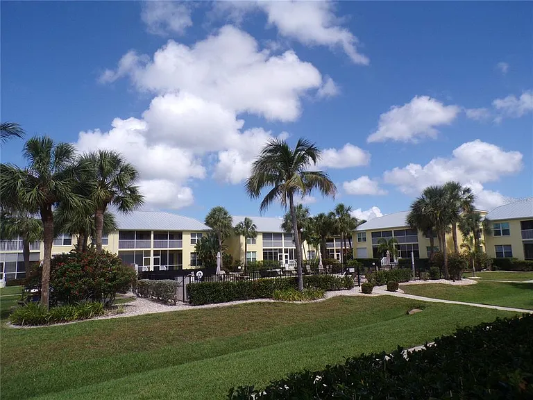 2000 Bal Harbor Blvd #9112 — Photo 35