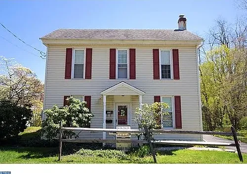 1177A Main St #2 Photo 1