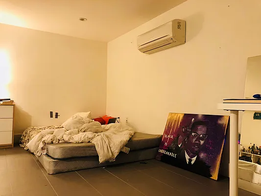 Rented by Nooklyn NYC LLC | media 32