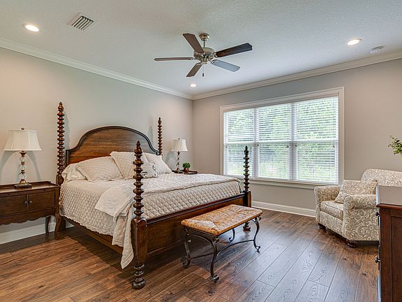 Similar Plan - Features, colors, finishes and upgrades may vary