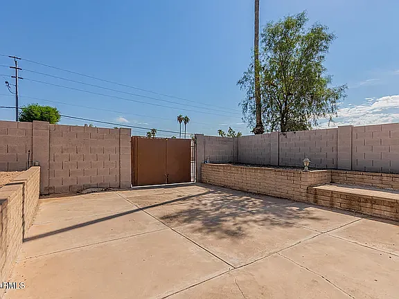 3849 E Sheena Dr — Photo 24