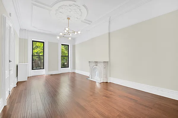 Rented by Compass | media 22