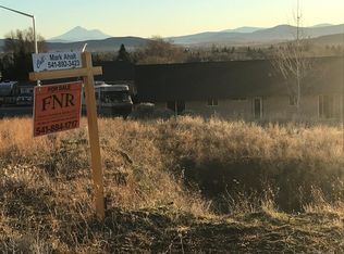 866 W View Dr, Klamath Falls, OR 97603