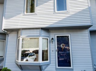 6 Edmund St, Melrose, MA 02176