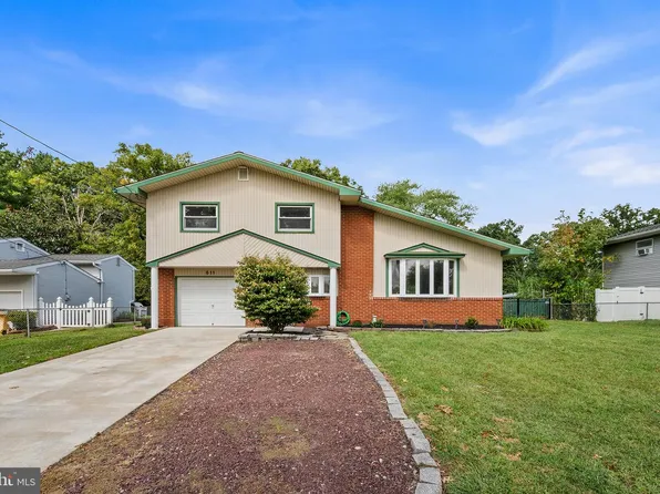 611 Pasadena Dr, Magnolia, NJ 08049